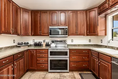 3641 W Meadow Briar Drive, Tucson, AZ 85741 - Photo 25