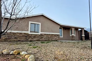 425 W Saddle Horn Dr, Safford, AZ 85546 - Photo 1