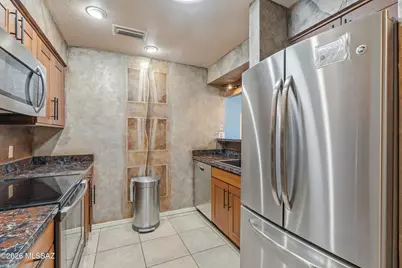 1122 N Abrego Drive, Green Valley, AZ 85614 - Photo 13