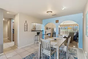 1122 N Abrego Dr, Green Valley, AZ 85614 - Photo 7