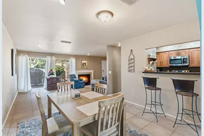 1122 N Abrego Drive, Green Valley, AZ 85614 - Photo 9