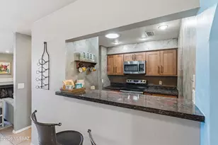 1122 N Abrego Dr, Green Valley, AZ 85614 - Photo 11