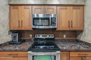 1122 N Abrego Dr, Green Valley, AZ 85614 - Photo 15