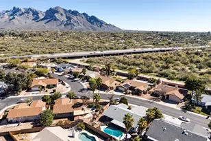 1480 W Canyon Shadows Ln, Tucson, AZ 85737 - Photo 25