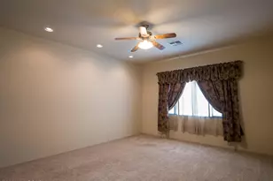 10534 E George Brookbank Pl, Tucson, AZ 85747 - Photo 11