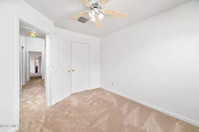 8030 E Hampton Drive, Tucson, AZ 85715 - Photo 37