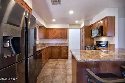 8030 E Hampton Drive, Tucson, AZ 85715 - Photo 19