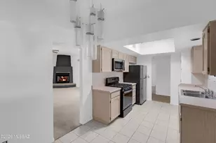 236 E Calle Turquesa, Oro Valley, AZ 85704 - Photo 9