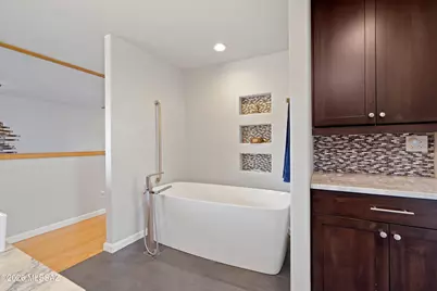 2301 E Greenlee Road, Tucson, AZ 85719 - Photo 23