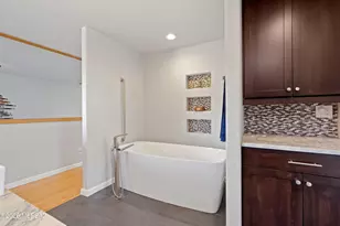 2301 E Greenlee Rd, Tucson, AZ 85719 - Photo 23