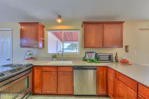 100 E Freihage Dr, Sierra Vista, AZ 85635 - Photo 9