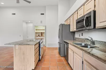 5590 N Waterfield Drive, Tucson, AZ 85750 - Photo 9