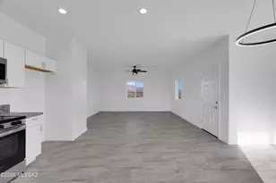 1024 Camarosa Ct, Rio Rico, AZ 85648 - Photo 11