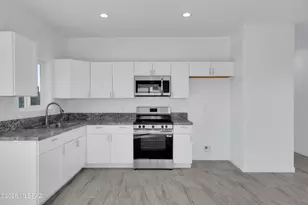 1024 Camarosa Ct, Rio Rico, AZ 85648 - Photo 7