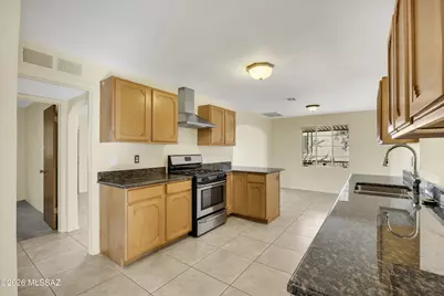702 N Irving Circle, Tucson, AZ 85711 - Photo 17