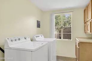 702 N Irving Cir, Tucson, AZ 85711 - Photo 21