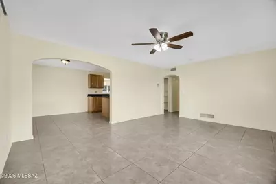 702 N Irving Circle, Tucson, AZ 85711 - Photo 11
