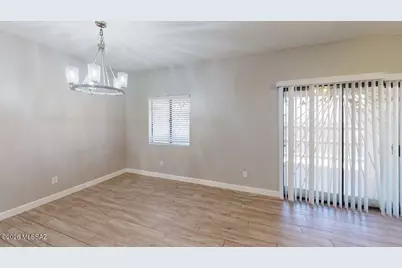 1949 N Swan Road #UNIT 29, Tucson, AZ 85712 - Photo 9