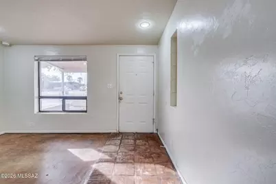 5709 E 35th Street, Tucson, AZ 85711 - Photo 7