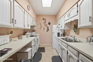 1432 W Camino Alicante, Green Valley, AZ 85622 - Photo 5