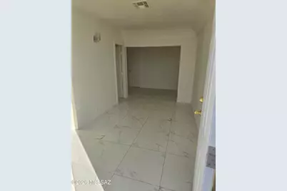 332 W Illinois Street #2, Tucson, AZ 85714 - Photo 3