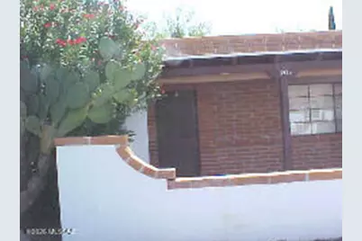 393 S Paseo Lobo #A, Green Valley, AZ 85614 - Photo 3