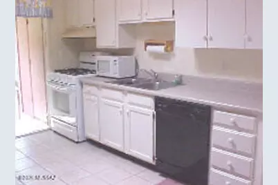 393 S Paseo Lobo #A, Green Valley, AZ 85614 - Photo 7