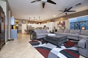 12723 N New Reflection Dr, Marana, AZ 85658 - Photo 11