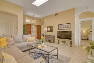 1232 E Camino Diestro, Oro Valley, AZ 85704 - Photo 11