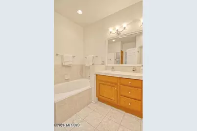 1232 E Camino Diestro, Oro Valley, AZ 85704 - Photo 27