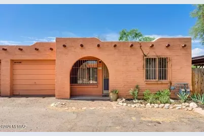 905 E Mesquite Drive, Tucson, AZ 85719 - Photo 1