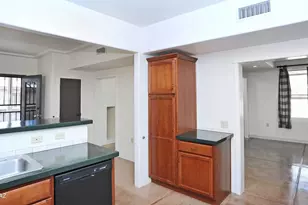 1040 E Halcyon Rd, Tucson, AZ 85719 - Photo 17