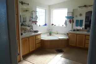 4940 W Airport Rd, Willcox, AZ 85643 - Photo 13