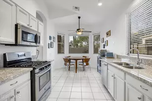 12929 N Meadview Way, Oro Valley, AZ 85755 - Photo 9