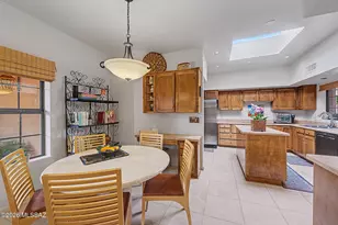 5591 E Sutler Ln, Tucson, AZ 85712 - Photo 17