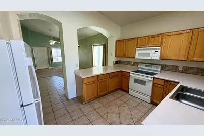 9037 E Orchid Vine Drive, Tucson, AZ 85747 - Photo 11