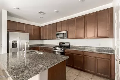 7803 S Sugarbend Drive, Tucson, AZ 85757 - Photo 1