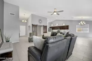 8165 E Smooth Sumac Ln, Tucson, AZ 85710 - Photo 11