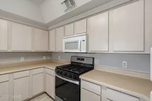 1547 N Paseo La Tinaja, Green Valley, AZ 85614 - Photo 19