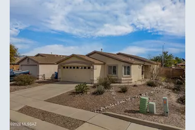 7677 S Meadow Spring Way, Tucson, AZ 85747 - Photo 3