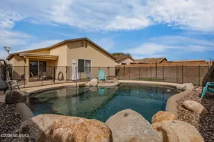 7677 S Meadow Spring Way, Tucson, AZ 85747 - Photo 13