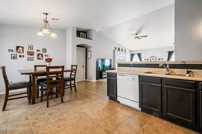 7677 S Meadow Spring Way, Tucson, AZ 85747 - Photo 15