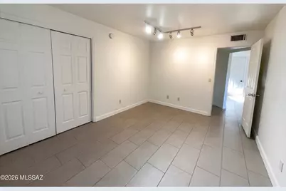 1285 E East Street, Tucson, AZ 85719 - Photo 9