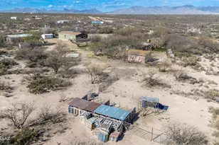 1886 E Robins Roost Trail, Huachuca City, AZ 85616 - Photo 7