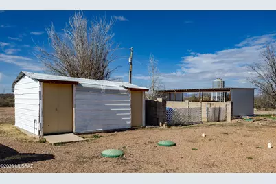 1886 E Robins Roost Trail, Huachuca City, AZ 85616 - Photo 41