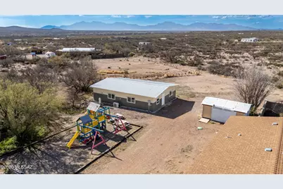 1886 E Robins Roost Trail, Huachuca City, AZ 85616 - Photo 9