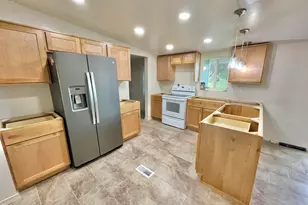 1551 N Sunset Point Dr, Oracle, AZ 85623 - Photo 7