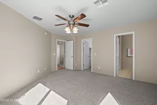 8194 N Iron Ridge Dr, Tucson, AZ 85743 - Photo 37