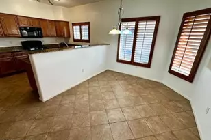 8229 W Zlacket Dr, Tucson, AZ 85757 - Photo 9