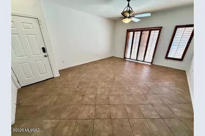 8229 W Zlacket Drive, Tucson, AZ 85757 - Photo 5